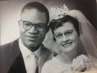 Aubert Mukendi Kizito et Joséphine Schiltz le jour de leur mariage